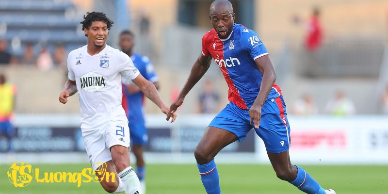 Jean-Philippe Mateta Trước Nguy Cơ Rời Palace: AC Milan Sẵn Sàng Chi 35–40 Triệu Bảng 7 Hành trình sự nghiệp gian nan của Jean-Philippe Mateta